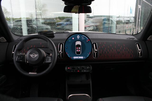 Mini COUNTRYMAN C Automaat / John Cooper Works / Pakket L / 20" JCW Flag Spoke 2-tone