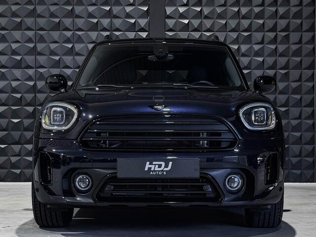 Mini COUNTRYMAN 1.5 Cooper Classic | All Black | Pano | H/K | Leer | Adap. Cruise | Memory | Ad. Licht |