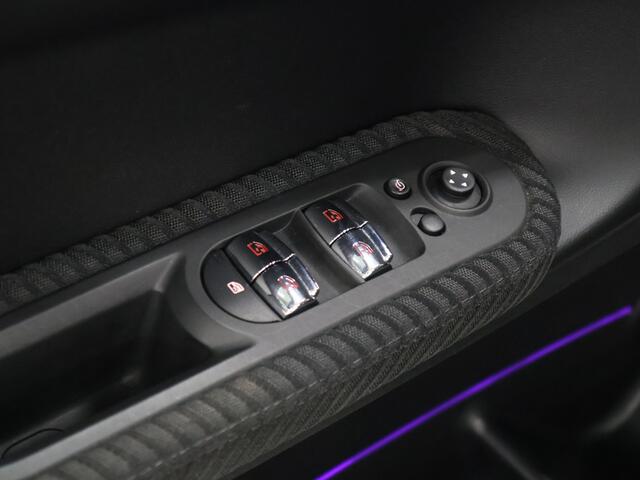 Mini COUNTRYMAN 1.5 Cooper Chili [APPLE CARPLAY, ANDROID, PDC V+A, HALF LEDER, CRUISE, CLIMATE, NAVIGATIE, NIEUWSTAAT]