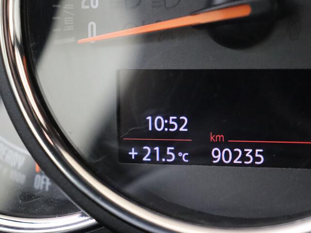 Mini COUNTRYMAN 1.5 Cooper Chili YP