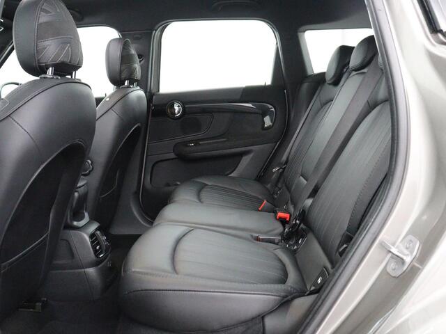 Mini COUNTRYMAN 1.5 Cooper S E ALL4 | 83,4% | Panoramadak | Leder | Stoelverwarming | Adaptive cruise | Head-up | Camera | Park assist | Sfeerverlichting | Plug-in