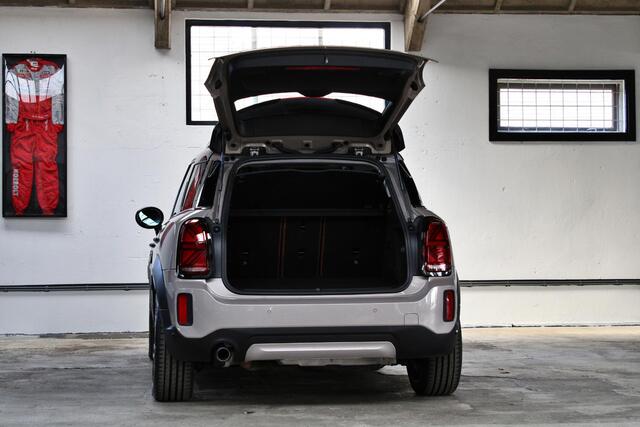 Mini COUNTRYMAN 1.5 Cooper S E ALL4 Classic | Panoramadak | Leder | Memory | Harman Kardon | Camera | Adapt. cruise | NL auto |