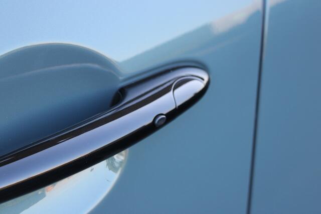 Mini COUNTRYMAN Cooper SE ALL4 Automaat / Panoramadak / Achteruitrijcamera / Comfort Access / Active Cruise Control / Head-Up / LED / Comfortstoelen