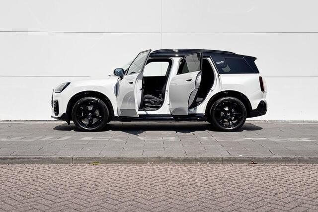 Mini COUNTRYMAN Electric E John Cooper Works L 66.5 kWh | 19 Inch John Cooper Works Runway Spoke black