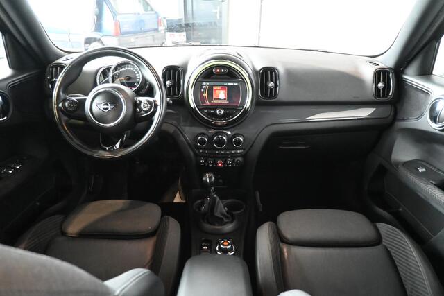 Mini COUNTRYMAN 1.5 Cooper Dutch Made Edition Clima Cruise control Navigatie LED Licht metaal Inruil mogelijk