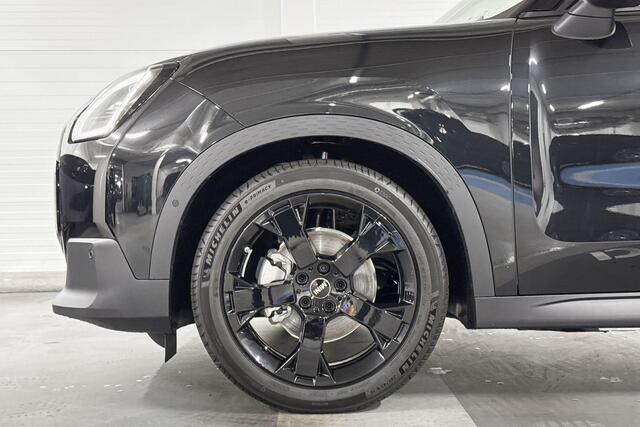 Mini COUNTRYMAN E Favoured | Pakket M plus | Panoramadak | Stuurwielverwarming |