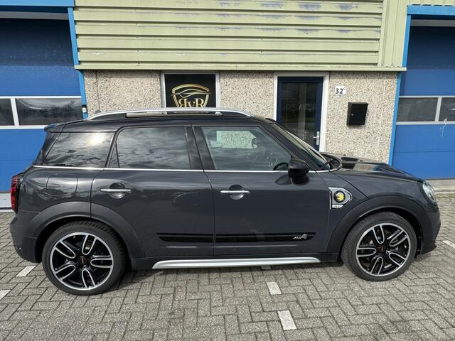 Mini COUNTRYMAN 1.5 Cooper S E ALL4 JCW JOHN COOPER WORKS