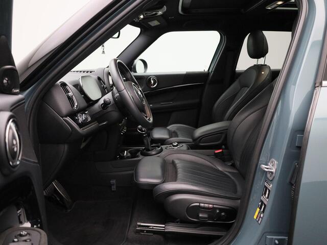 Mini COUNTRYMAN 1.5 Cooper S E ALL4 John Cooper Works | Automaat | Apple Carplay / Android Auto | Camera | Parkeersensoren | Panoramadak |