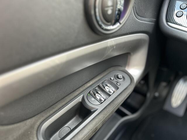 Mini COUNTRYMAN 2.0 John Cooper Works ALL4 Chili | Automaat | Panodak | HUD | Harman Kardon | Camera | Stoelverwarming | Leder |