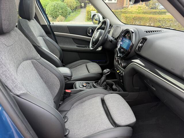 Mini COUNTRYMAN Cooper SE ALL4 Pepper