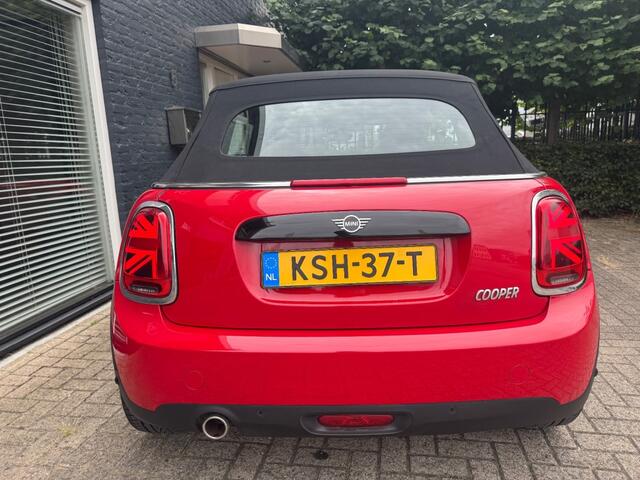 Mini Cabrio 1.5 COOPER + Led + Navi + 1/2 Leder + 17 inch JCW + Union jack Lights