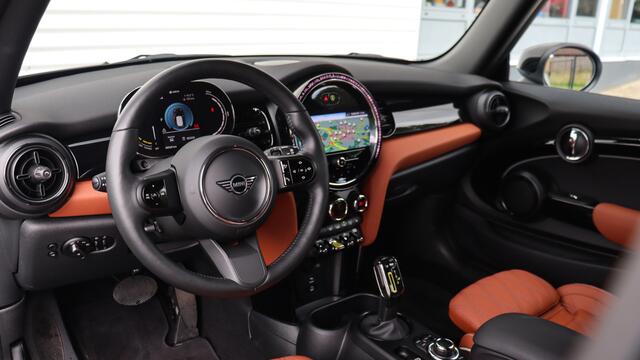 Mini Electric Mini | Achteruitrijcamera | Leder | Stuurwielverwarming | Comfort Access | Warmtepomp