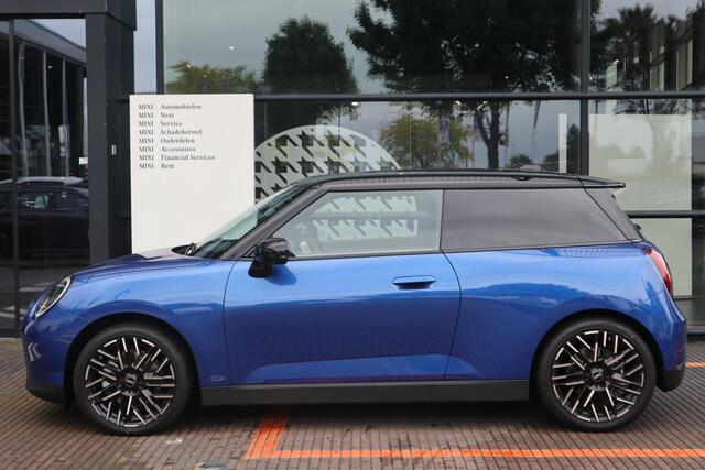 Mini Electric Cooper SE 54.2 kWh | Favoured Trim + Package XL