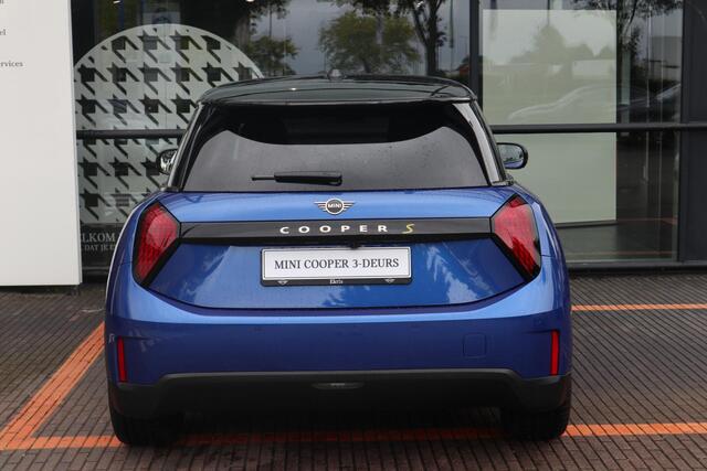 Mini Electric Cooper SE 54.2 kWh | Favoured Trim + Package XL