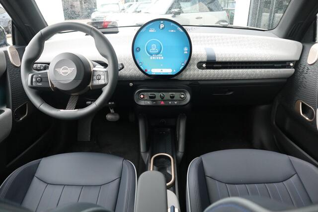 Mini Electric Cooper SE 54.2 kWh | Favoured Trim + Package XL