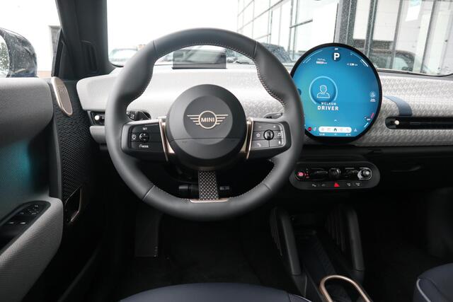Mini Electric Cooper SE 54.2 kWh | Favoured Trim + Package XL