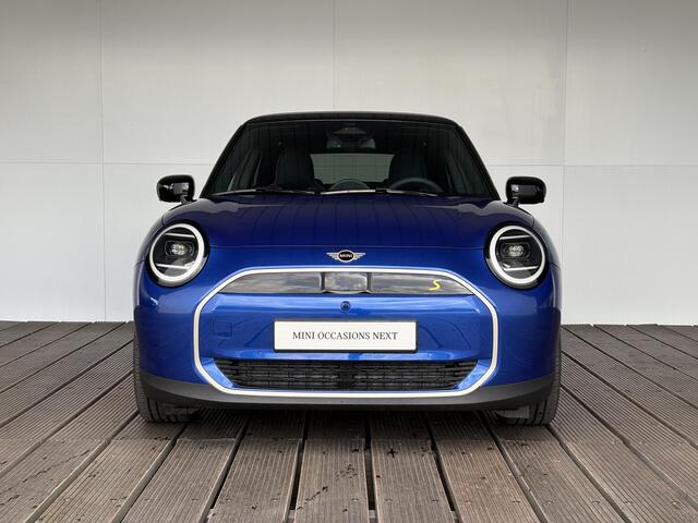 Mini Electric 3-deurs Cooper SE Favoured + XL pakket