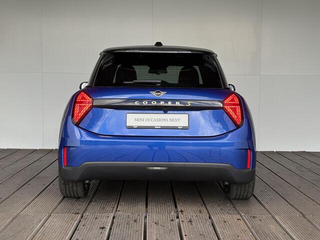 Mini Electric 3-deurs Cooper SE Favoured + XL pakket
