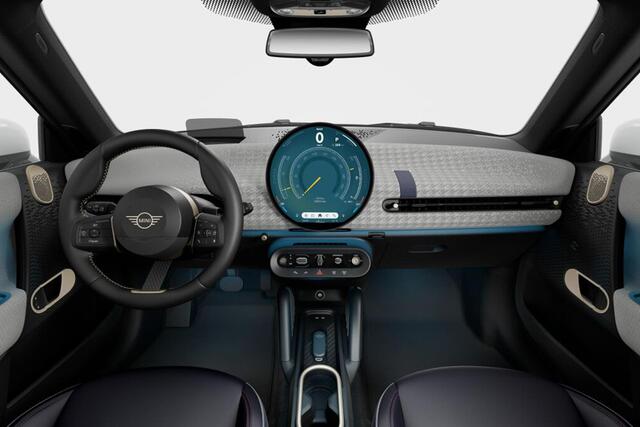 Mini Electric Cooper 3-deurs Cooper E Favoured L 40.7 kWh | Pakket L | Dak en spiegelkappen in wit