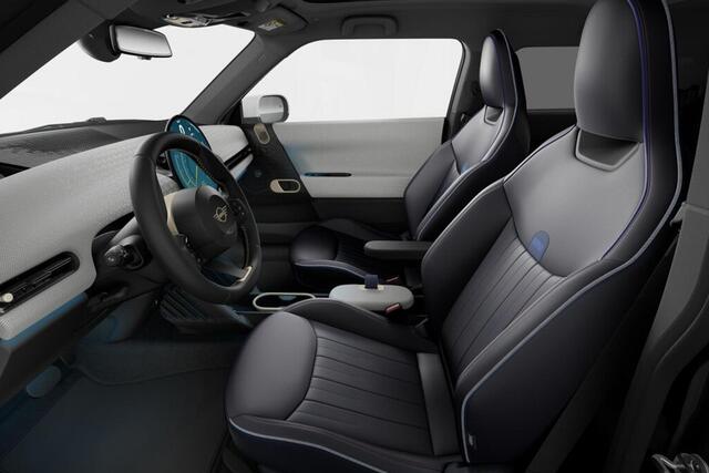 Mini Electric Cooper 3-deurs Cooper E Favoured L 40.7 kWh | Pakket L | Dak en spiegelkappen in wit