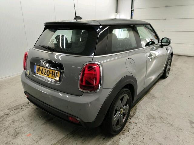 Mini Electric Mini Essential 33 kWh NL AUTO | VIRTUAL COCKPIT | CARPLAY | CRUISE |