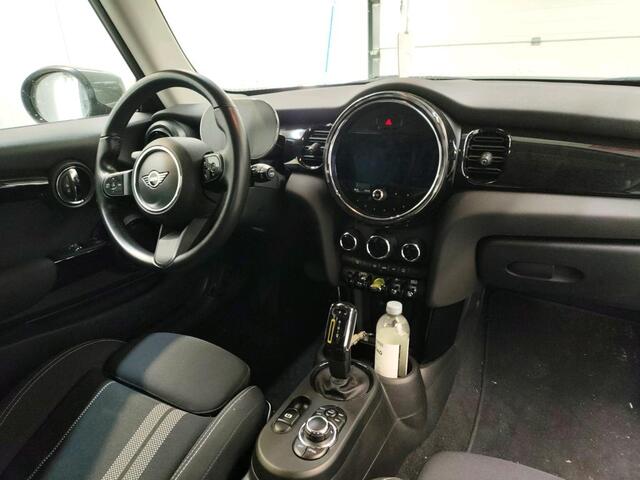 Mini Electric Mini Essential 33 kWh NL AUTO | VIRTUAL COCKPIT | CARPLAY | CRUISE |