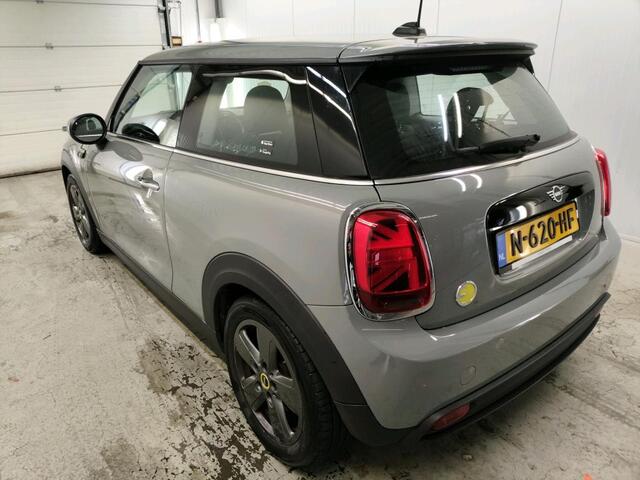 Mini Electric Mini Essential 33 kWh NL AUTO | VIRTUAL COCKPIT | CARPLAY | CRUISE |