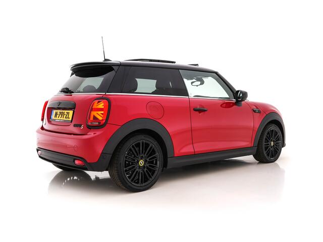 Mini Electric Mini Business Edition 33 kWh [ 3-Fase ] (INCL.BTW) *PANO | FULL-LEATHER | FULL-LED | HARMAN/KARDON-AUDIO | KEYLESS | CAMERA | SPORT-SEATS | NAVI-FULLMAP | 17''ALU | ECC | PDC | CRUISE*