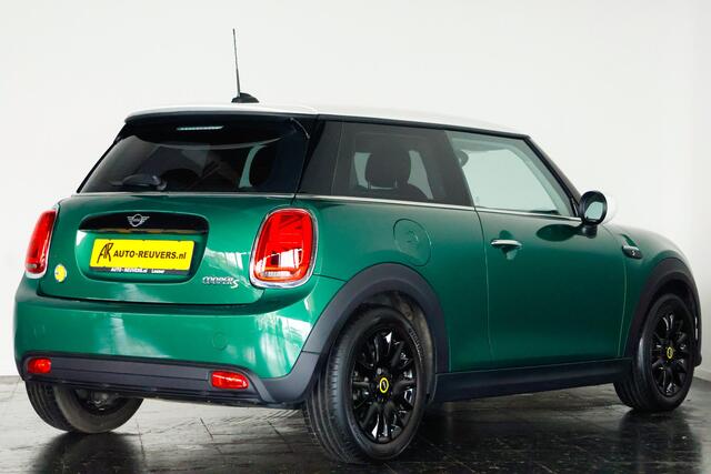 Mini Electric Cooper Collection 33 kWh / LED / Navi / CarPlay / Cruisecontrol