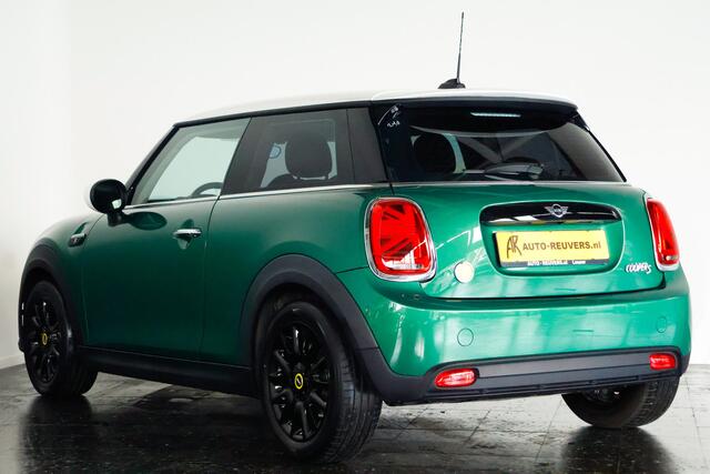 Mini Electric Cooper Collection 33 kWh / LED / Navi / CarPlay / Cruisecontrol