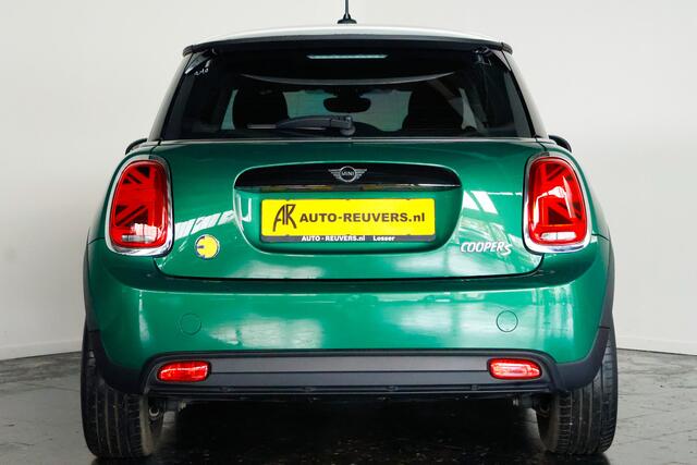 Mini Electric Cooper Collection 33 kWh / LED / Navi / CarPlay / Cruisecontrol