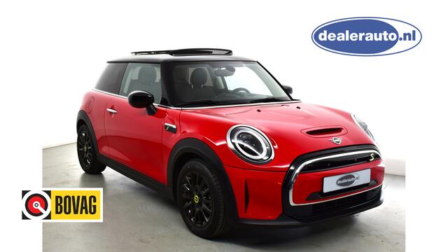 Mini Electric Cooper SE PANO Classic schuifdak, Apple Carpay, Stoelverwarm, cruise c, bluetooth, Union Jack achterlichten, navy.