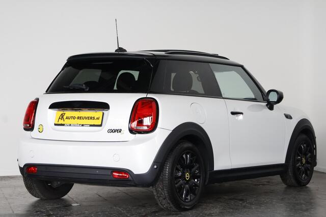 Mini Electric Mini Cooper Navigatie / Panorama / HarmanKardon / HUD