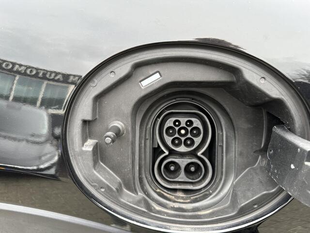 Mini Electric Mini Yours 33 kWh 3 FASE OPLADEN SOH 97% | PANO DAK | STOELVERARMING | CAMERA | APPLE CARPLAY | NAVI | FULL LED | KEYLES | 12M MND BOVAG GARANTIE