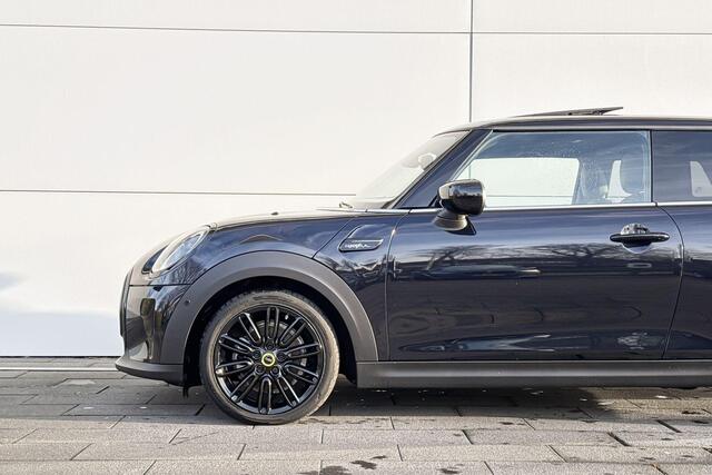 Mini Electric Camden Edition | Stoelverwarming | Glazen Panoramadak | Harman Kardon |