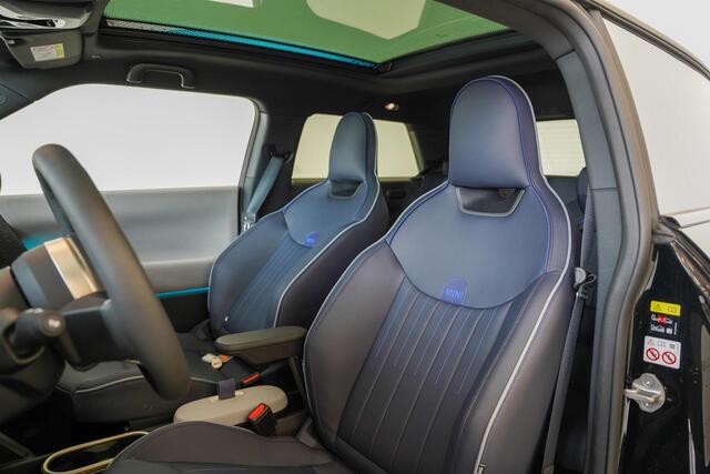 Mini Electric Cooper 3-deurs SE Favoured Pakket M MINI Cooper 3-deurs SE Favoured