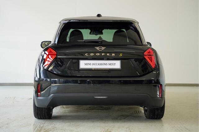 Mini Electric Cooper 3-deurs SE Favoured Pakket M MINI Cooper 3-deurs SE Favoured