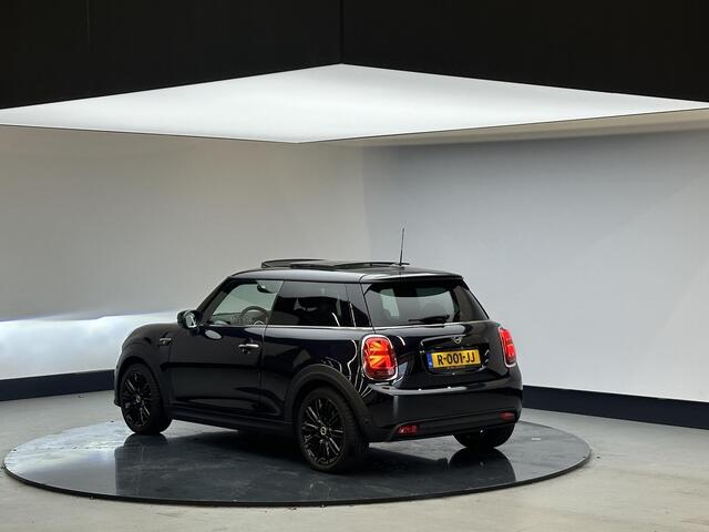 Mini Electric Mini Camden Edition 33 kWh | Panodak| HarmanKardon|Leer|Stoel verw|NL auto
