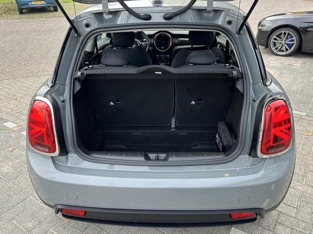 Mini Electric Cooper Basic 33 kWh Mini Electric Basic 33 kWh Navi | Aut | Led | Cruise