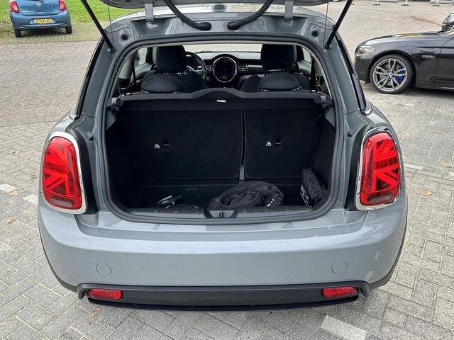 Mini Electric Cooper Basic 33 kWh Mini Electric Basic 33 kWh Navi | Aut | Led | Cruise