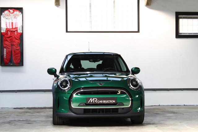 Mini Electric Mini Business Edition 33 kWh | Adaptieve cruise control | Parkeersensoren | Camera | Apple Carplay | NL auto | BTW |