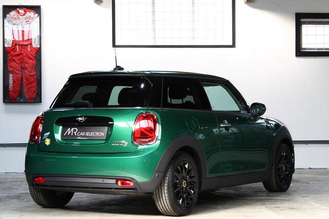 Mini Electric Mini Business Edition 33 kWh | Adaptieve cruise control | Parkeersensoren | Camera | Apple Carplay | NL auto | BTW |