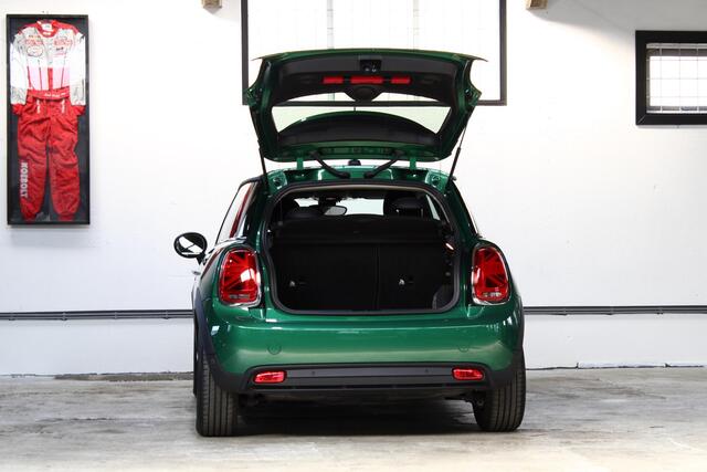 Mini Electric Mini Business Edition 33 kWh | Adaptieve cruise control | Parkeersensoren | Camera | Apple Carplay | NL auto | BTW |