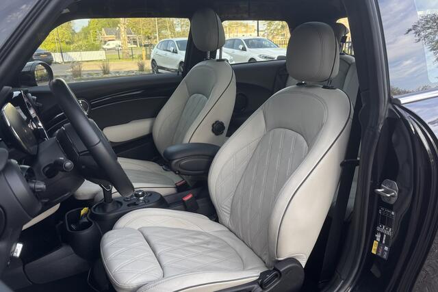 Mini Electric Cooper SE Camden Edition | Panodak | Chester Leder | Camera | Comfort Access | PDC | LED