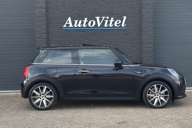 Mini Electric Cooper SE Camden Edition | Panodak | Chester Leder | Camera | Comfort Access | PDC | LED