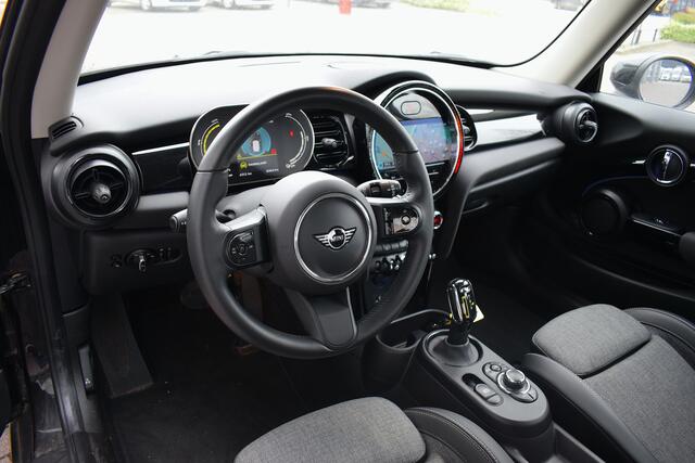 Mini Electric Mini Classic 33 kWh | Apple CarPlay | Half Leer | Cruise | Climate