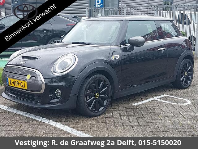 Mini Electric Mini Essential 33 kWh Cooper-S 184 pk | Half Leder | Camera |
