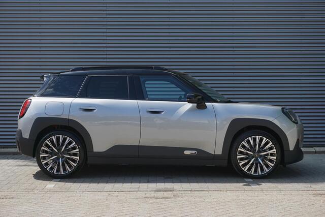 Mini Electric Aceman SE Favoured Trim | Pakket M | Glazen panoramadak | Driving Assistant | MINI Head-Up Display