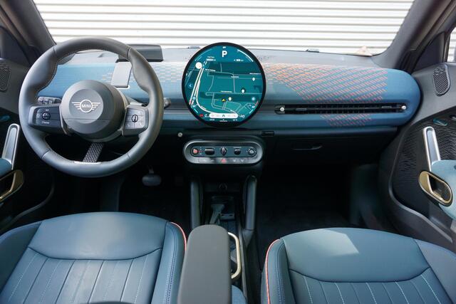 Mini Electric Aceman SE Favoured Trim | Pakket M | Glazen panoramadak | Driving Assistant | MINI Head-Up Display