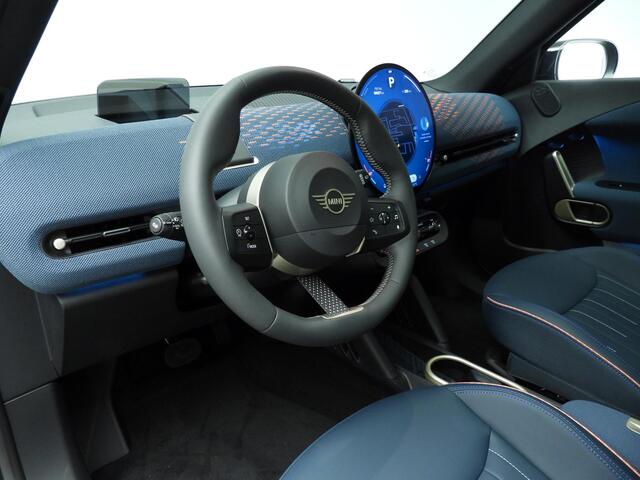 Mini Electric Aceman SE Favoured Trim / Package M / Panoramadak / JCW Stoelen / Park assist / Head-up / Alu wielen 19 inch